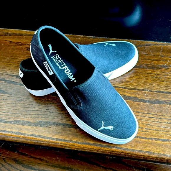 Puma slip on never worn in box! - Picture 1 of 5